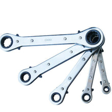 Apollo Tools 5 Piece SAE Ratcheting Wrench Set - DT1212 shows wrenches outside their container